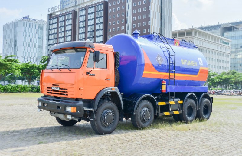 КАМАЗ 6540 8/8