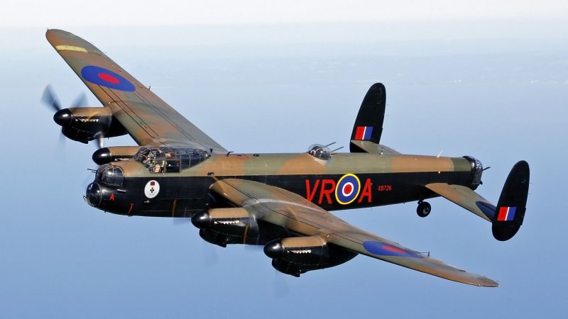 Бомбардировщик Arvo Lancaster