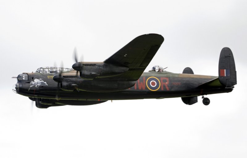 Avro Lancaster “Ланкастер”