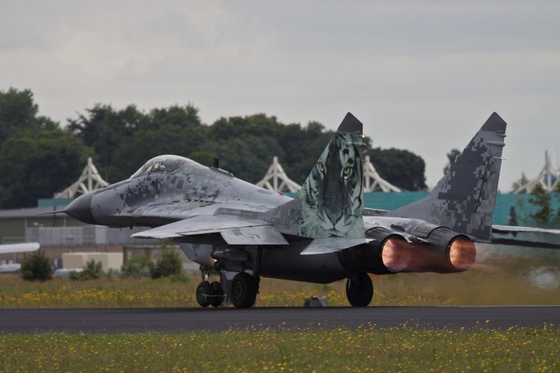 Самолет mig 29