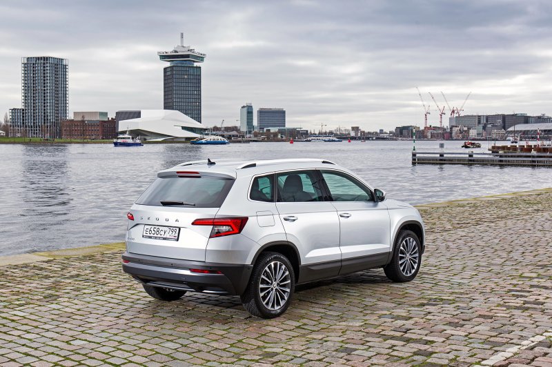 Škoda Karoq экстерьер