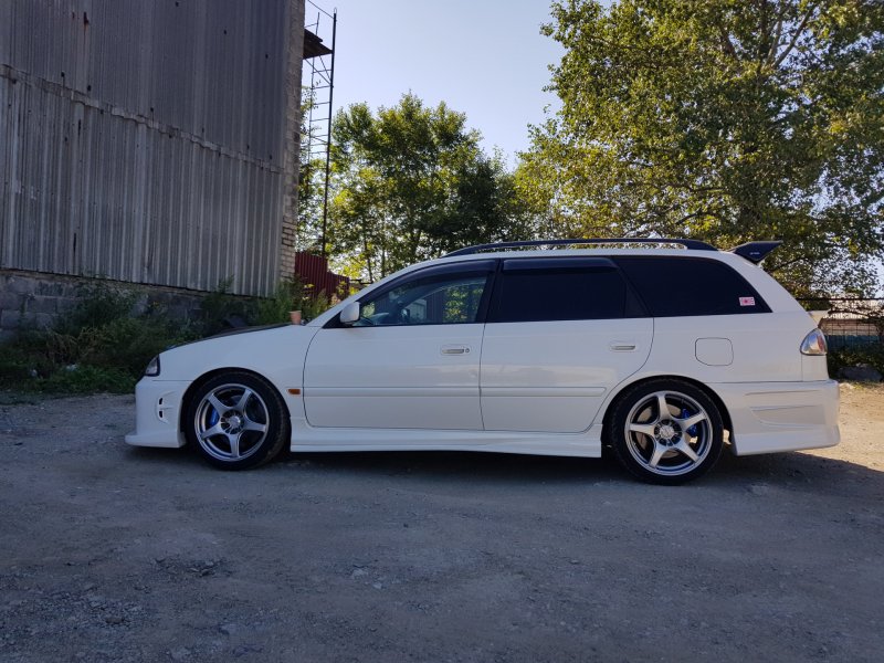 Toyota Caldina 215