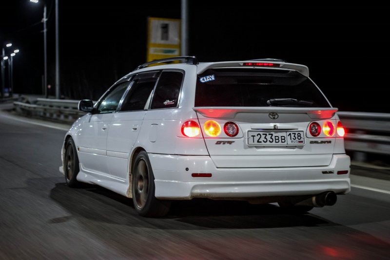 Toyota Caldina gt