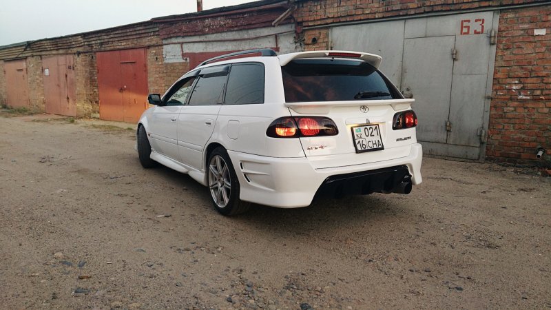 Toyota Caldina t210 stance