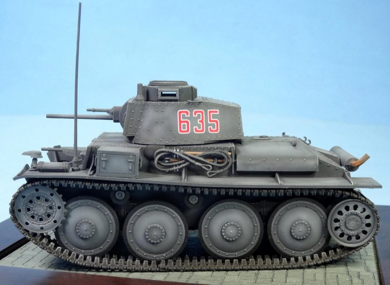 Dragon 6903