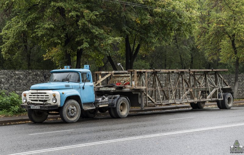 ЗИЛ 4415 полуприцеп