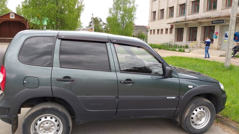 Chevrolet Niva цвет 360