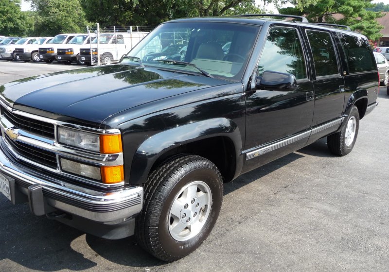 Chevrolet Suburban gmt800