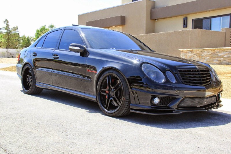 Мерседес е55 AMG w211