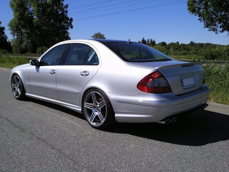 Мерседес е55 AMG w211