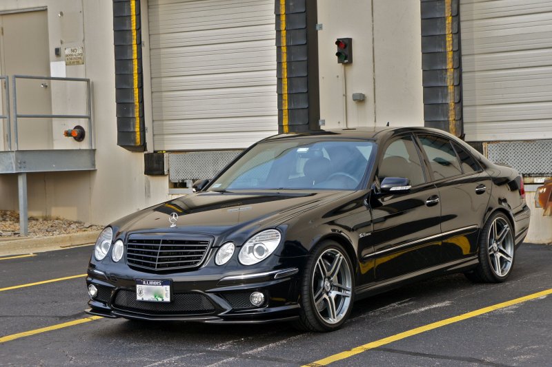 Мерседес w211 AMG 63
