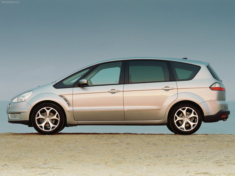 Ford s Max 1