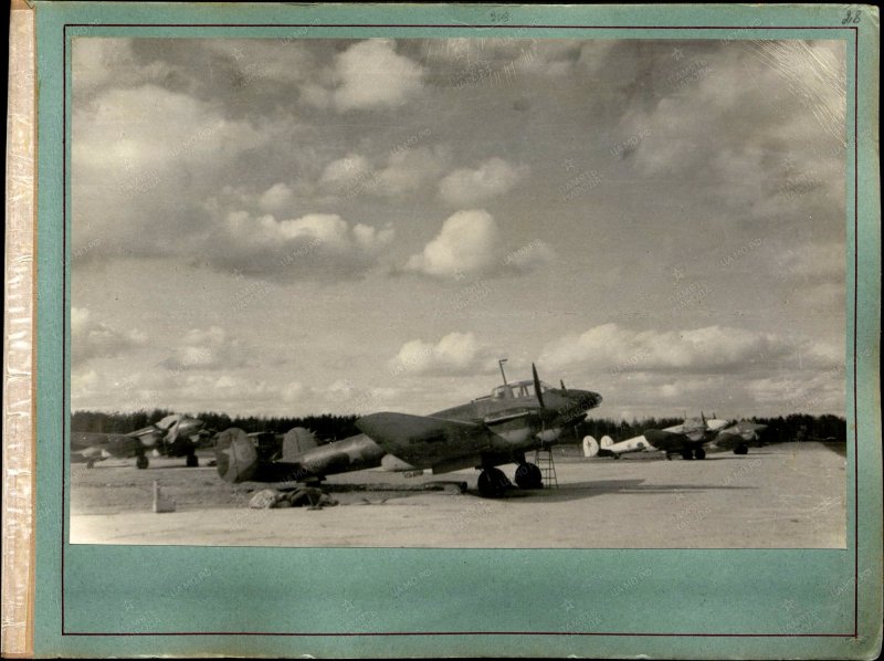 Самолет пе-2