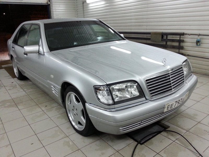 Mercedes-Benz w140