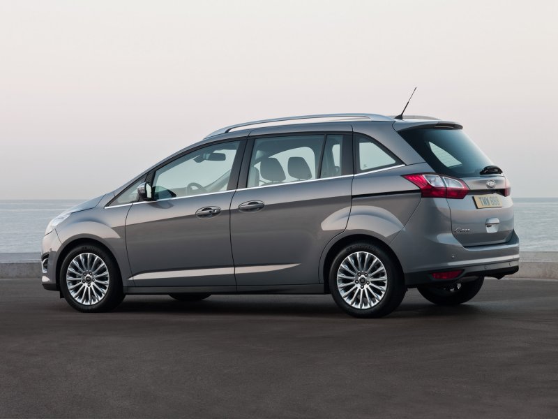 Ford Grand c-Max 2011