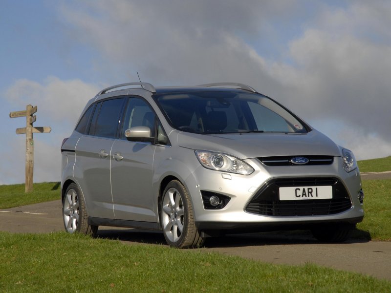 Ford Grand c-Max 2011