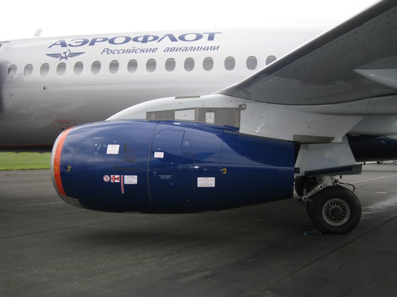 Самолет Sukhoi Superjet 100 салон
