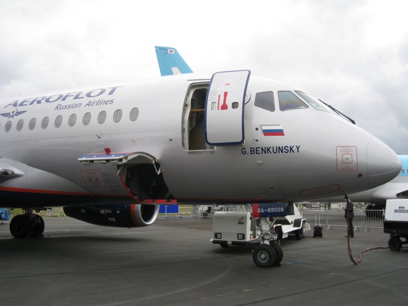 Sukhoi Superjet 100-95