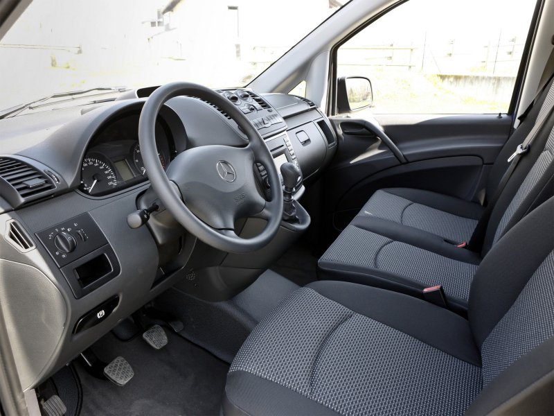 Mercedes-Benz Vito 2010 салон