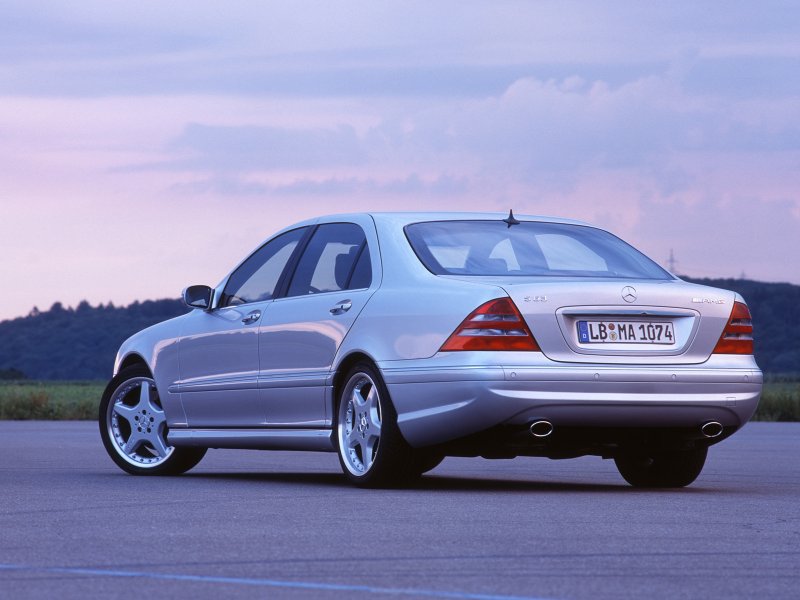 Mercedes Benz s500 w220
