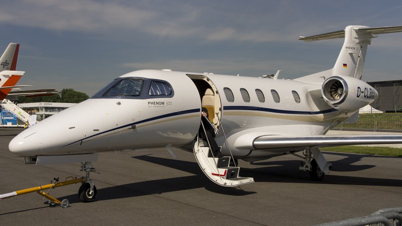 Embraer Phenom 300e салон