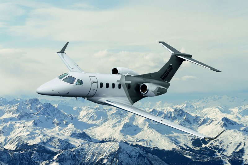 Phenom 100