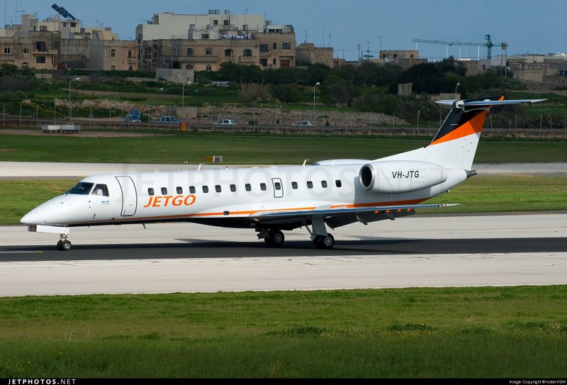 Phenom 300e Business Jet