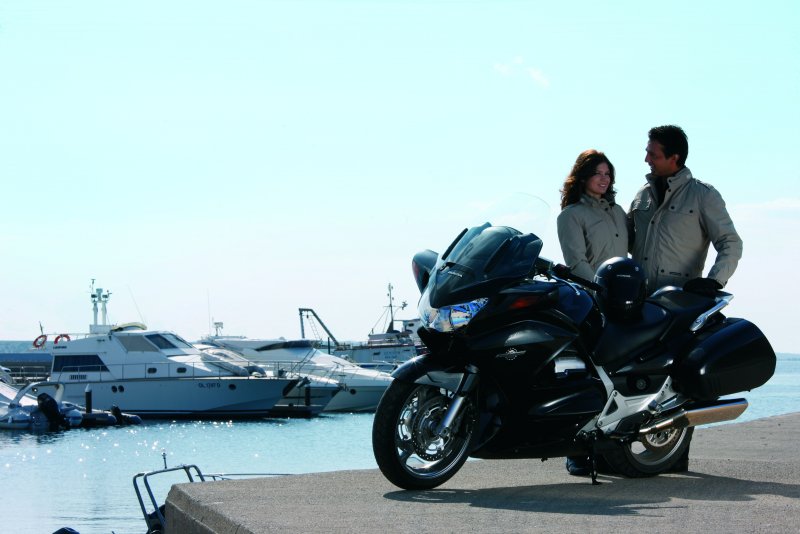Honda st1300
