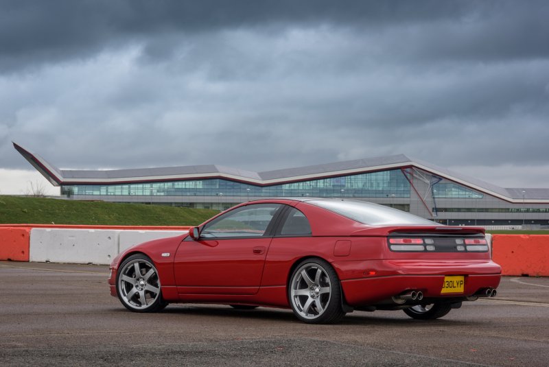 Nissan 300zx Rear