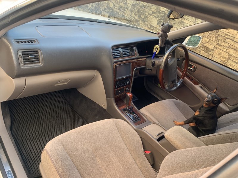 Toyota Mark II салон 1998