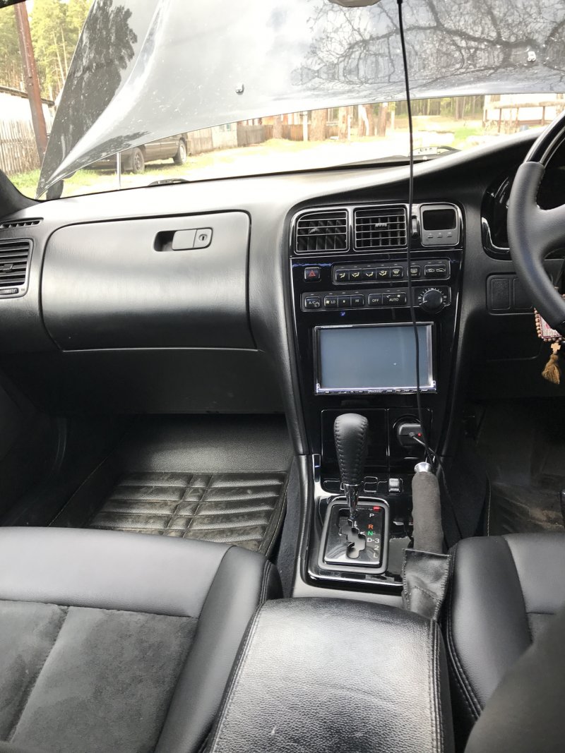 Toyota Mark 2 90 салон