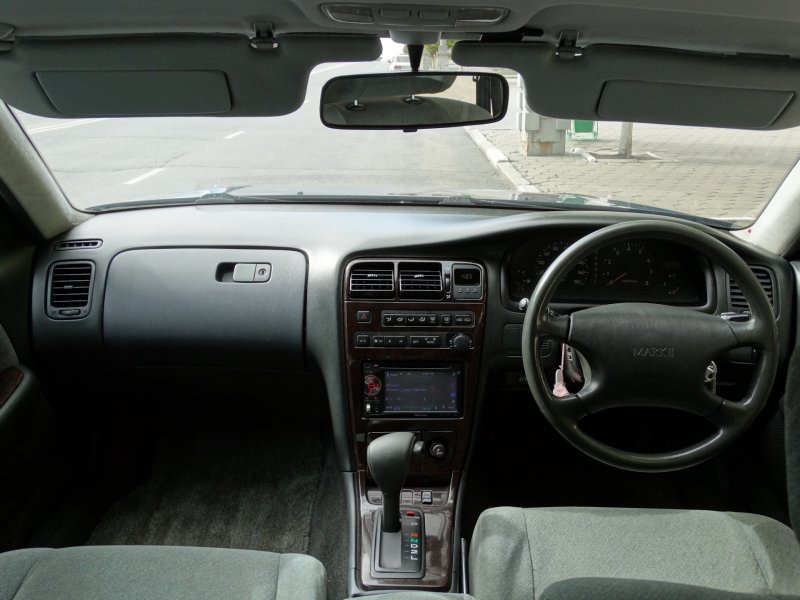 Toyota Mark II 90 салон