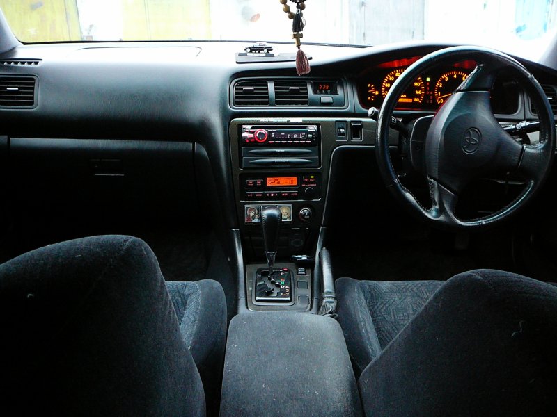 Toyota Chaser 100 салон