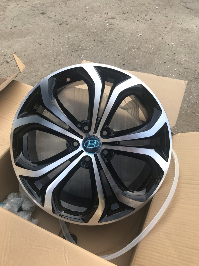 Диски на Hyundai Santa Fe r19 2021