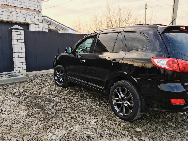 Hyundai Santa Fe 2 на 19 колесах
