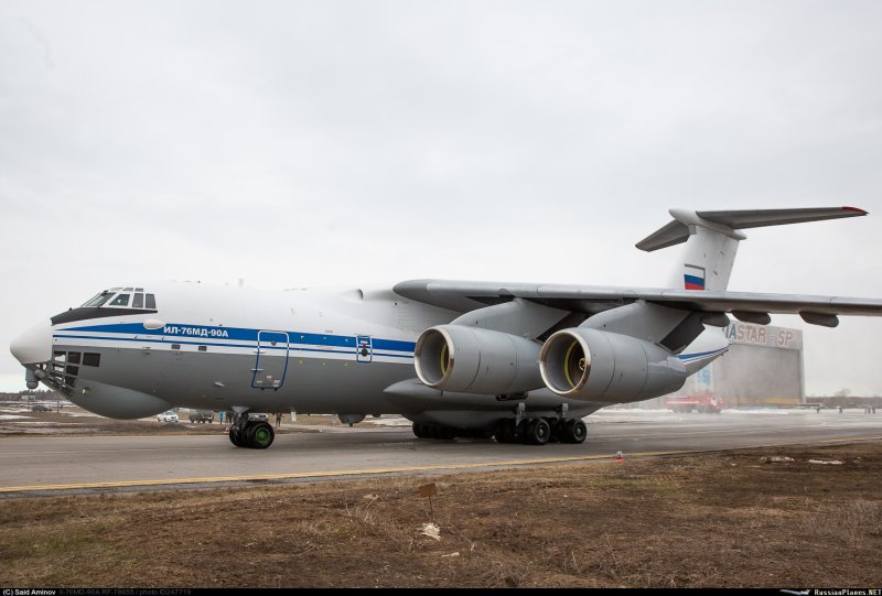 Ил-76 военно-транспортный самолёт