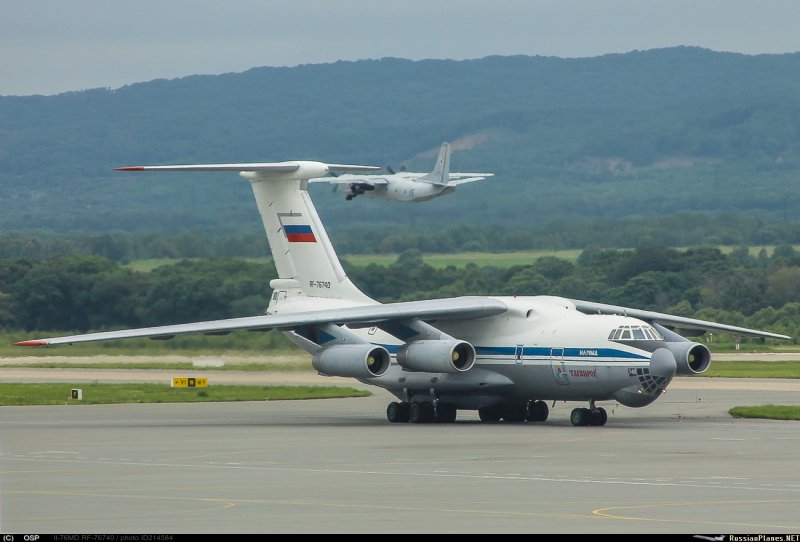 976 Скип