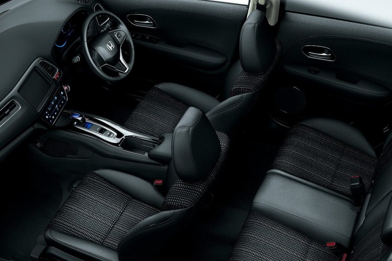 Honda Vezel 2014 салон