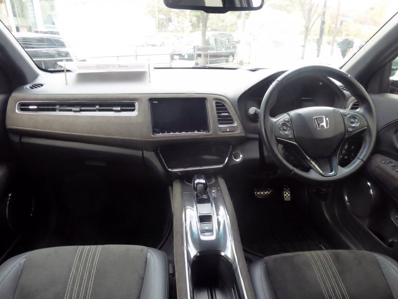 Везел Honda Sensing салон