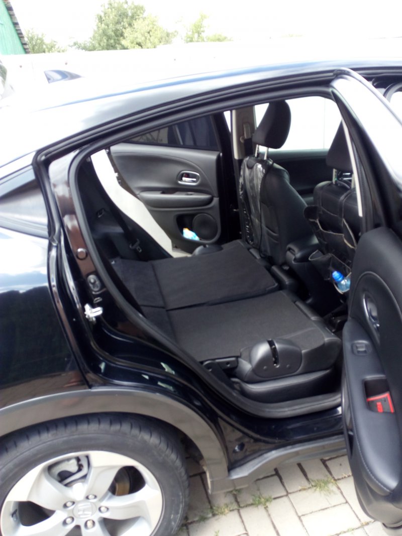 Honda Vezel задние кресла