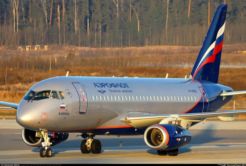 Superjet 100-95