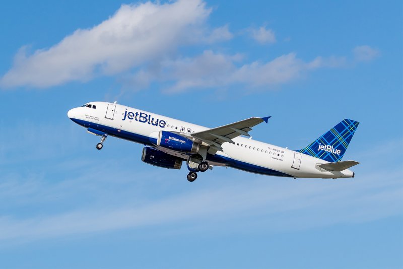 SSJ 100 С законцовками