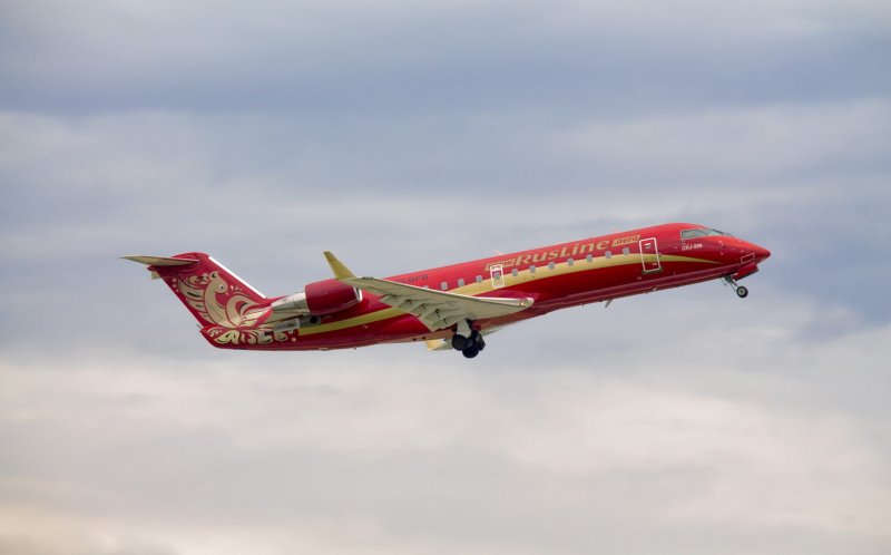 CRJ 100 Rusline