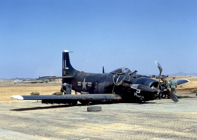 Douglas a-1 Skyraider korean War
