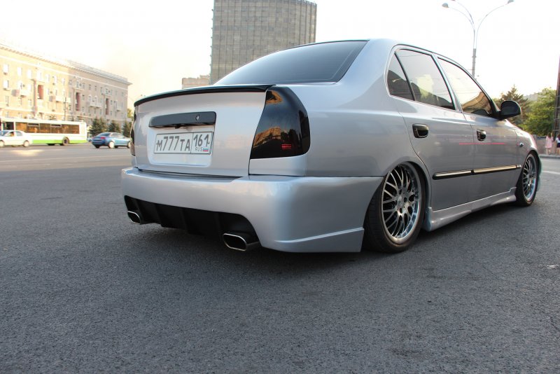 Hyundai Accent лип спойлер