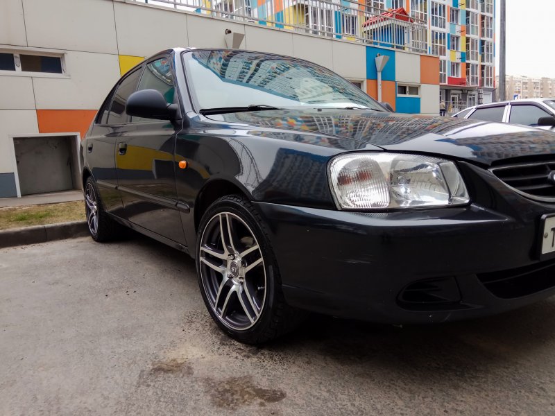 Hyundai Accent 2008 тюнинг салона