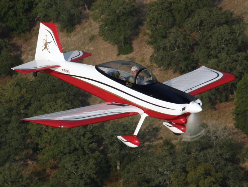 RV-8 самолет