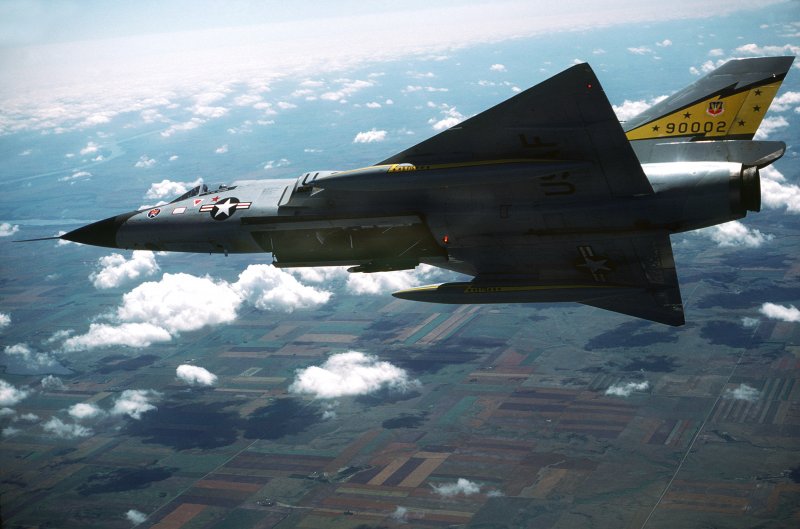 Самолет f-106a Delta Dart