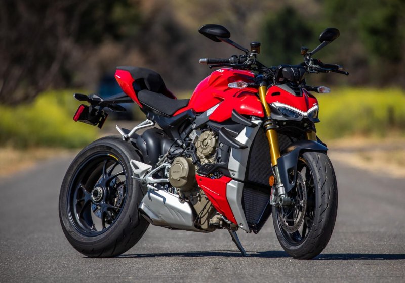 Ducati Streetfighter v4 2020