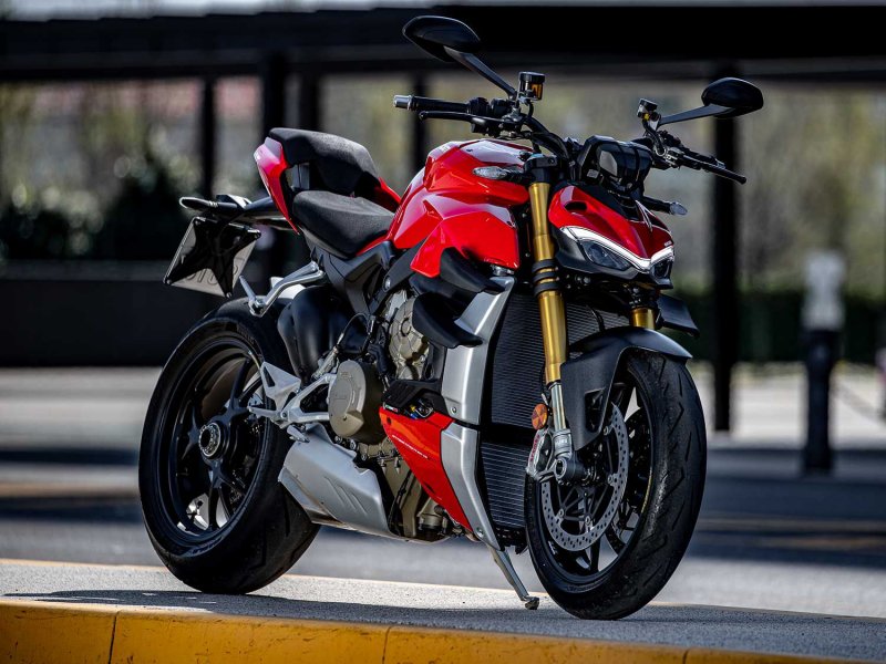 Ducati Streetfighter v4